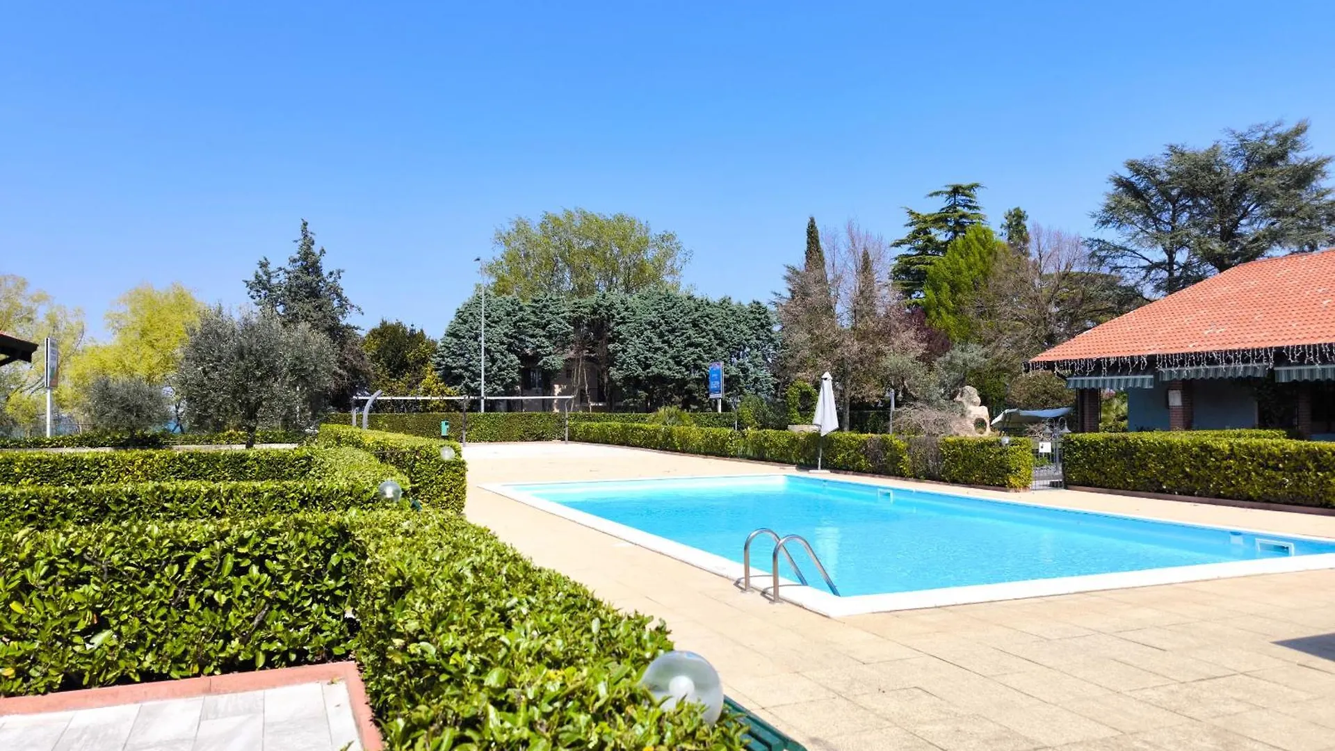 Sg Family - Miralago Apartment Peschiera del Garda Italy